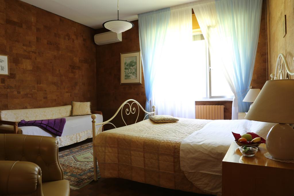مبيت وإفطار فانو Al Villino Del Sole المظهر الخارجي الصورة