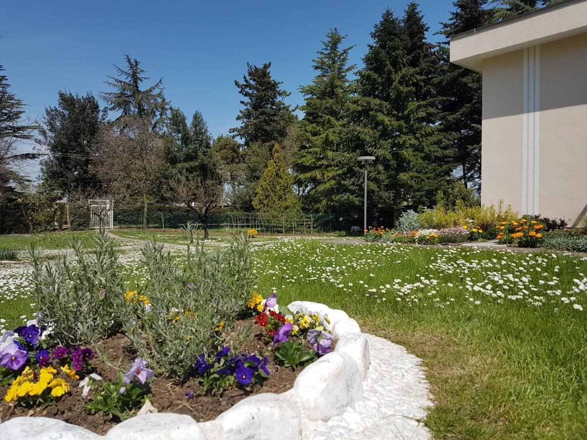 مبيت وإفطار فانو Al Villino Del Sole المظهر الخارجي الصورة